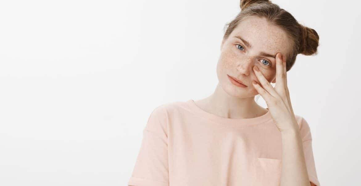 內包粉刺、痘痘、悶痘怎麼消？內包粉刺、悶痘成因與治療